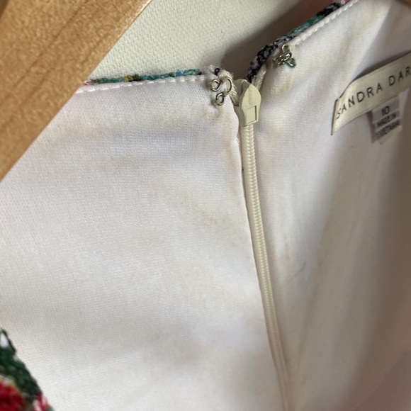 Sandra Darren Floral and Laced sheath midi dress, Size 10 - Picture 3 of 11